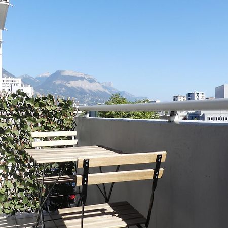 Superbe Duplex Avec Parking Gratuit Appartement Grenoble Buitenkant foto