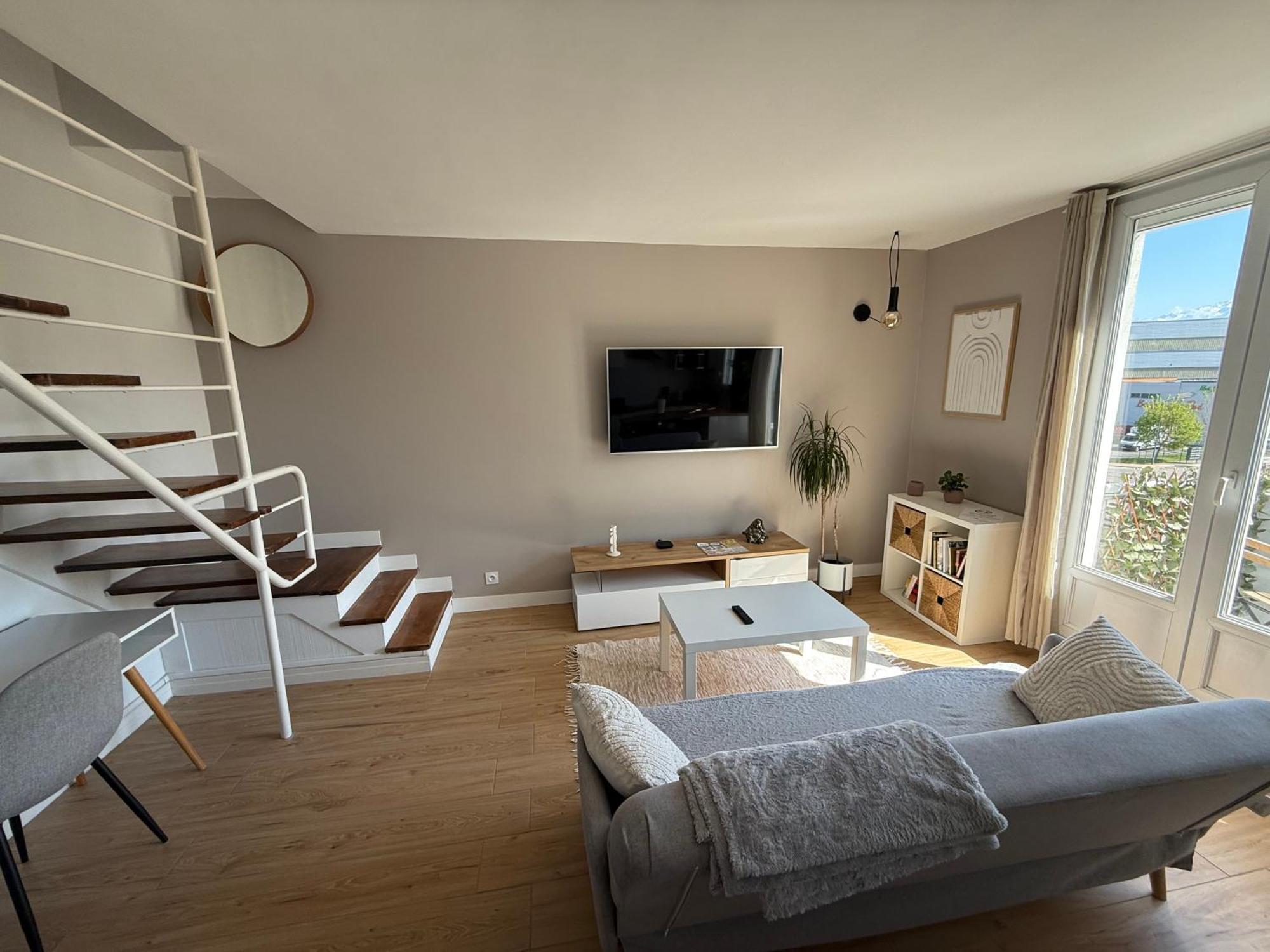 Superbe Duplex Avec Parking Gratuit Appartement Grenoble Buitenkant foto